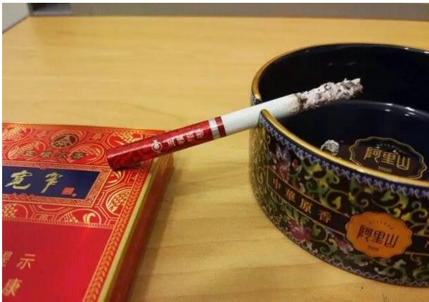 寬窄五糧濃香，香煙邂逅五糧液你值得擁有