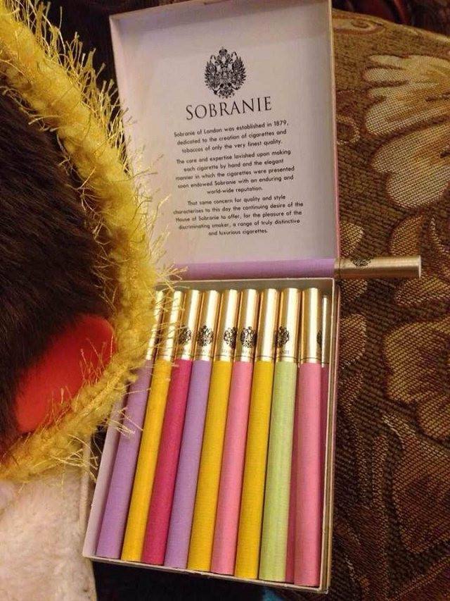 10元進(jìn)口女士香煙排行榜，圣羅蘭香煙你見(jiàn)過(guò)嗎