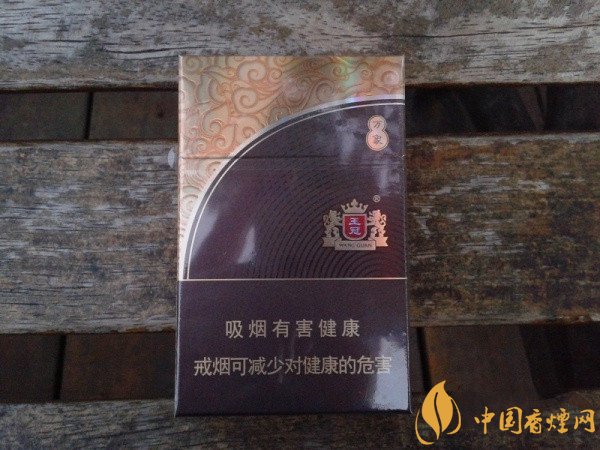 國(guó)產(chǎn)雪茄煙(王冠萬(wàn)象細(xì)支)價(jià)格表圖 王冠萬(wàn)象多錢(qián)一包